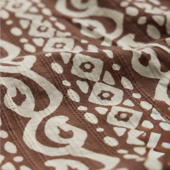 🔥🔥NWT Todd Snyder Geometric Dobby Short Sleeve Camp Collar Shirt in Brown - Picture 5 of 15